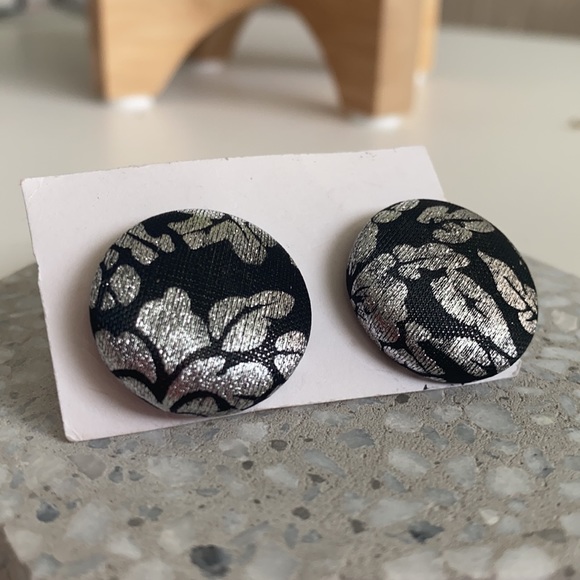 VINTAGE earrings - Picture 4 of 5